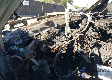 2014 Chevrolet Silverado 1500 1Lz z USA, uszkodzony, nr VIN 3GCUKSEC2EG101148